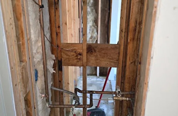 Frozen Pipe Water Removal in Canton, MA