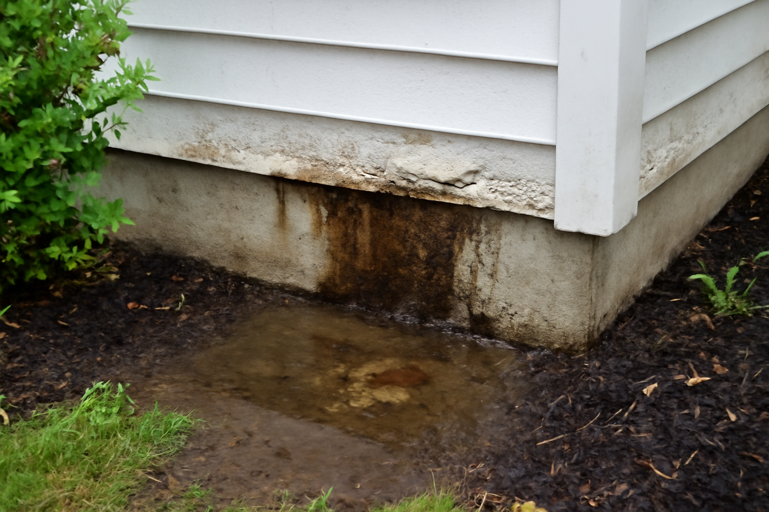 Foundation Leak Water Removal in Acton, MA